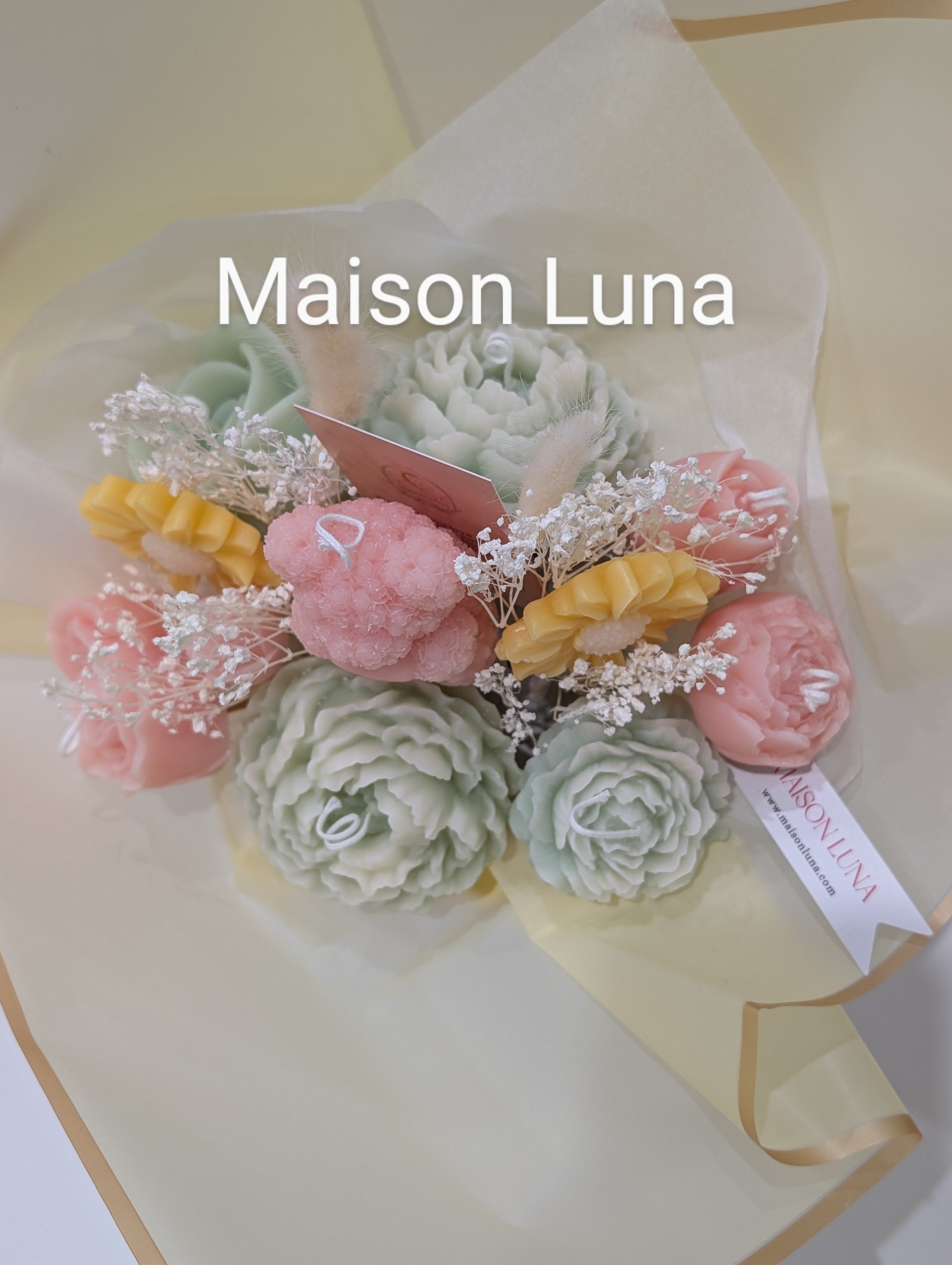 handmade soy candle bouquet