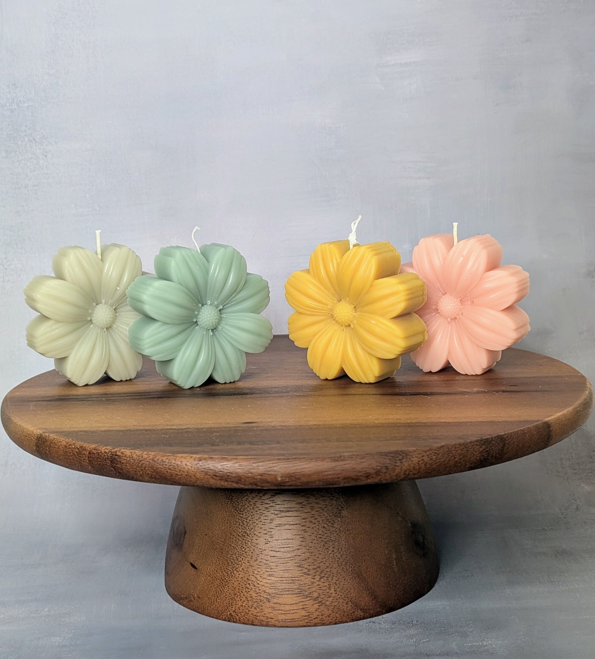Daisy Candle