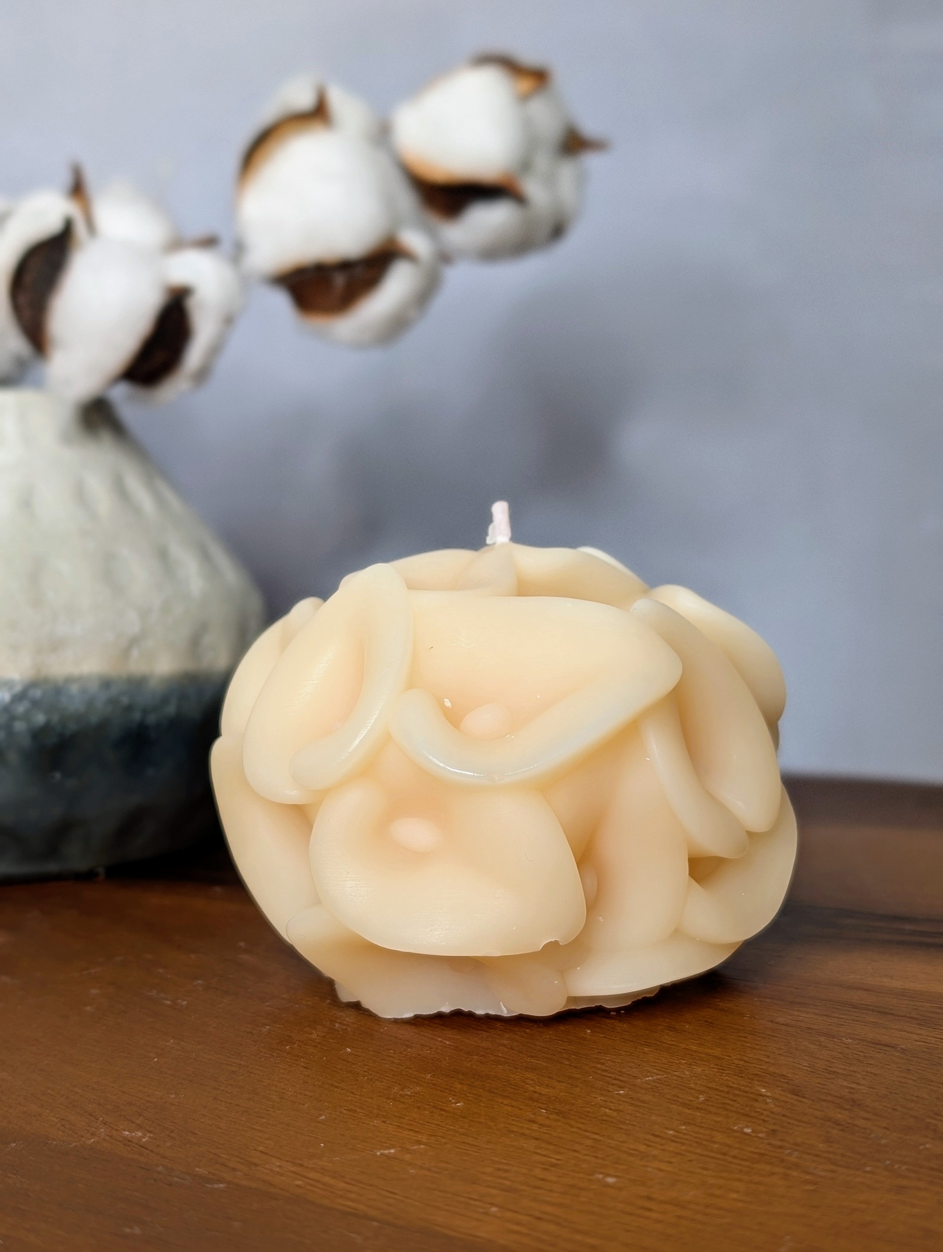 Calla Lily Ball Candle